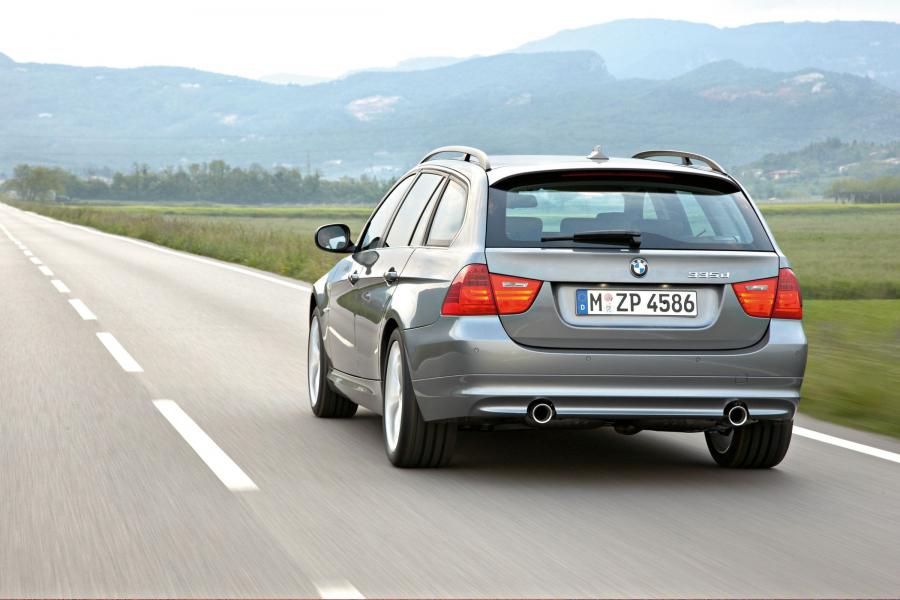 BMW 3-Series Touring 2009 года  (фото 7 из 17)